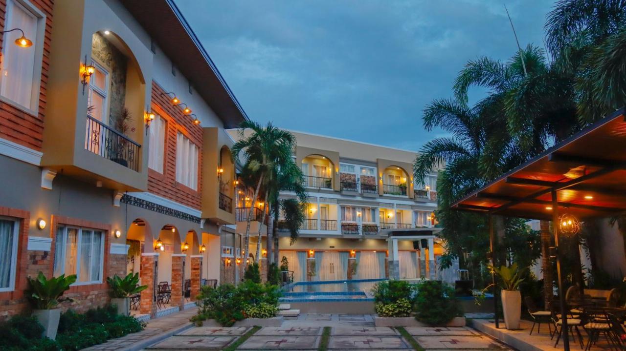 Ragazzi Resort Hotel Naga  Bagian luar foto
